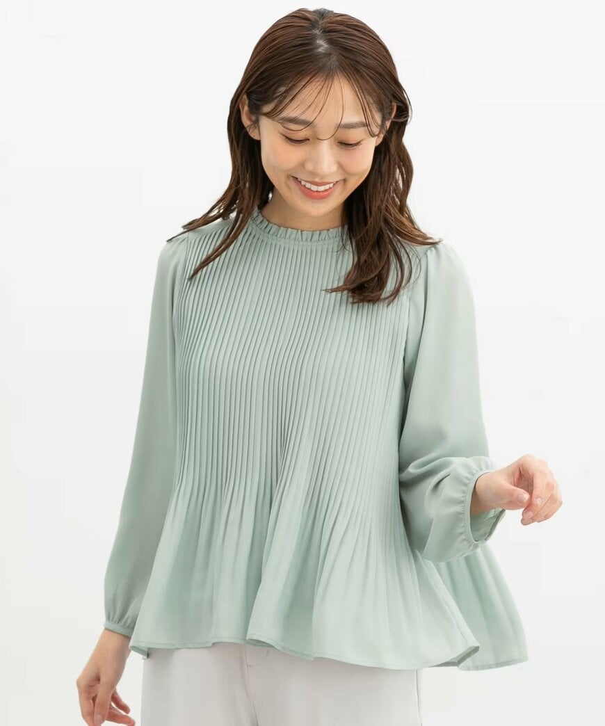 ハニーズ公式　プリーツ使いブラウスの画像