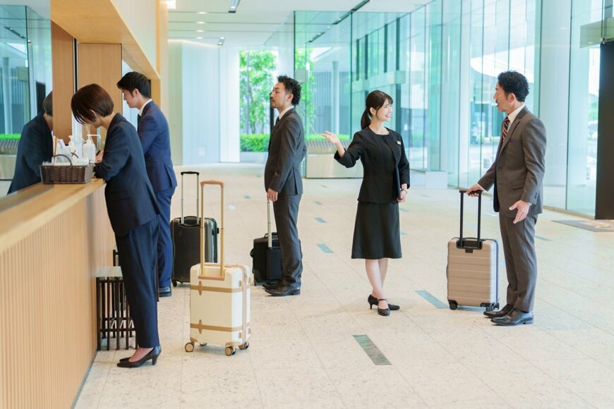 フロント前に並んでいる様子