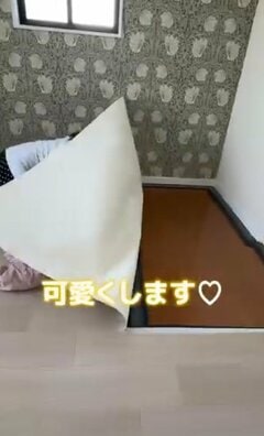 【床DIY】垢抜けない茶色い床→明るく広く見える「クッションフロア」でおしゃれに変身！綺麗に敷くためのテクニックにも反響