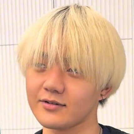 「髪が邪魔だからバッサリ切りたい」男性がスパイキーショートで大胆イメチェン！カッコいい仕上がりに思わず笑顔