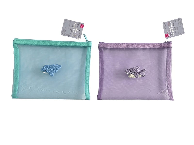 出所：ダイソー公式ネットストア　フラットメッシュポーチ（シャチ、サメ）