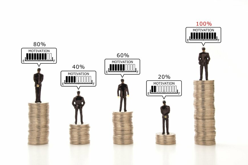 年収400万円台の世帯の貯蓄はいくら？年代別の平均年収の差も知る