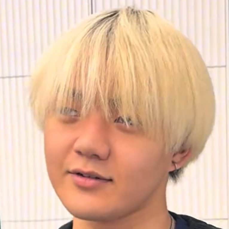 「髪が邪魔だからバッサリ切りたい」男性がスパイキーショートで大胆イメチェン！カッコいい仕上がりに思わず笑顔