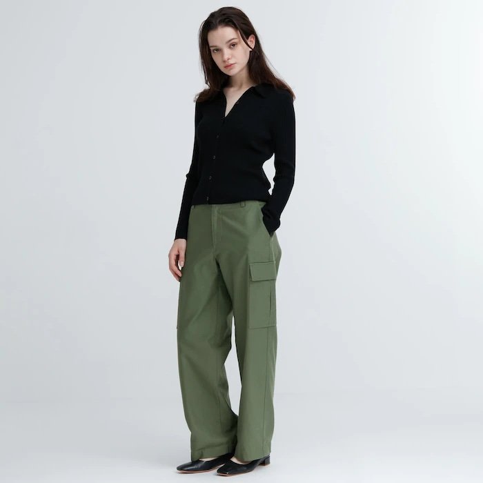 出所：ユニクロ公式 ワイドストレートカーゴパンツ（丈標準70～72cm）