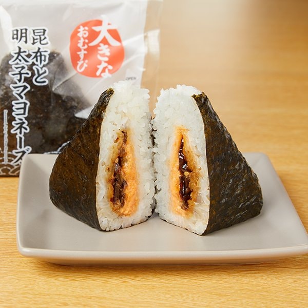 ファミリーマートの新商品:大きなおむすび 昆布と明太子マヨネーズ
