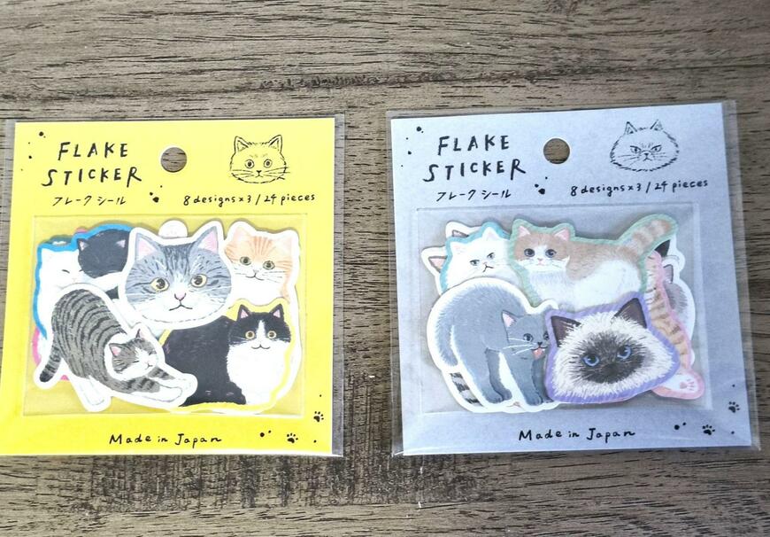 セリア、上質フレークシール 大きな猫の画像