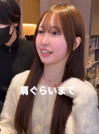 「緊張します…」お腹まで伸ばしたロングを卒業！勇気を出して全ておまかせした女性のビフォーアフターが話題に！