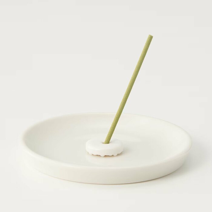 緑茶をイメージした、茶葉のやさしい香り