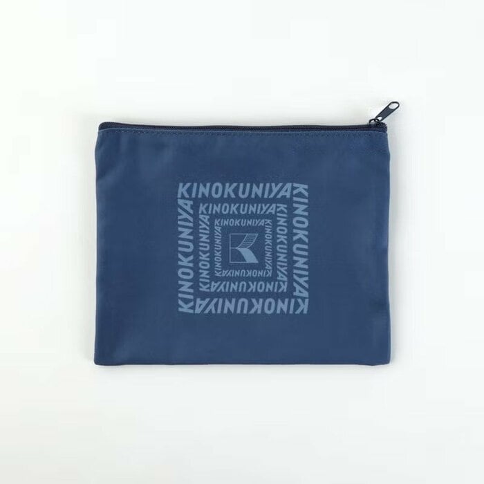 どちらもマチのないシンプルなフラットタイプです