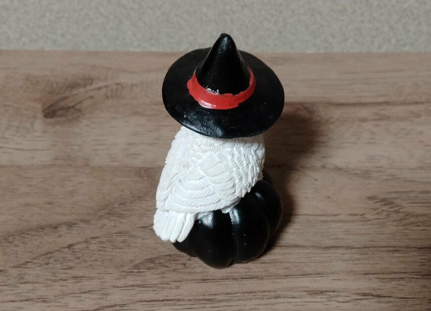 筆者撮影（ダイソー、ハロウィン置物（アニマル））