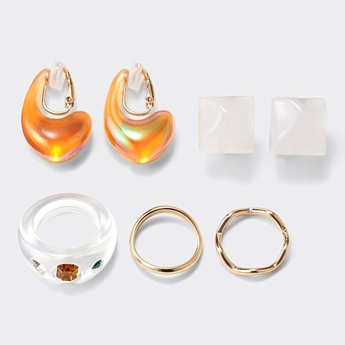 出所：GU公式ファッション通販サイト クリアイヤリング&リングセット5P