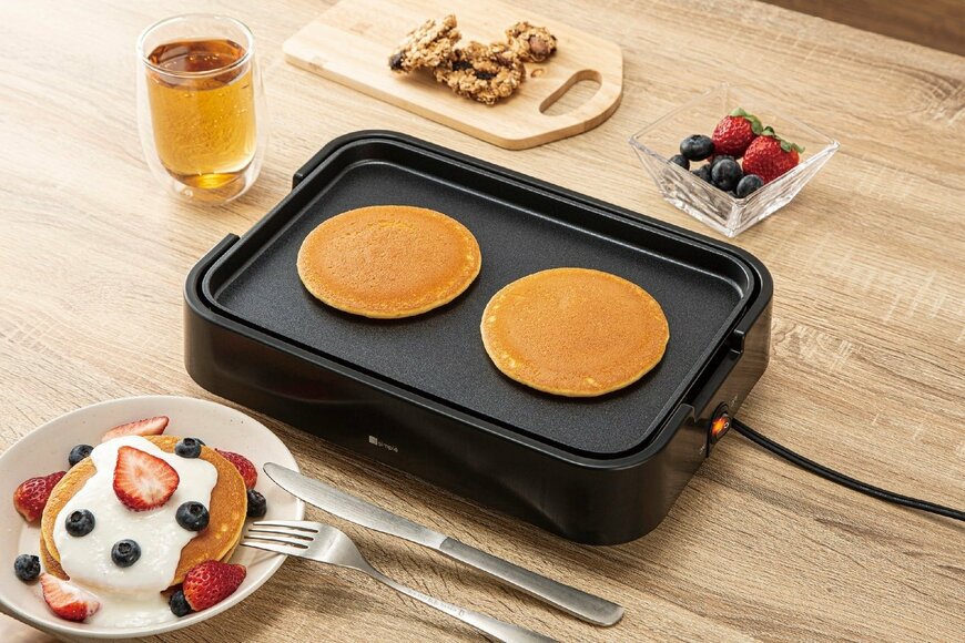 ニトリ公式　ミニフラット&たこ焼き器「Tatte!」 (ブラック FP2C04)