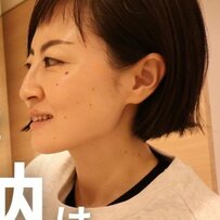 山崎実業の「コの字ラック」で出し入れしやすい“洗面所かがみ裏収納”が完成！プロが実践する置く収納に注目