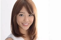 【岡副麻希】1歳娘と「レーシング場で過ごす週末」を報告　パパの真似に「将来はドライバーかもね」