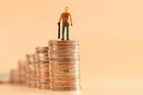 【老後も働く方は要チェック】「年金受給額が減る」条件とは？「年金＋給与」がいくらになると《年金が減額されるのか》解説