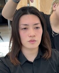 ロン毛の男性がバッサリカットで大胆イメチェン！おしゃれヘアに思わず見惚れる