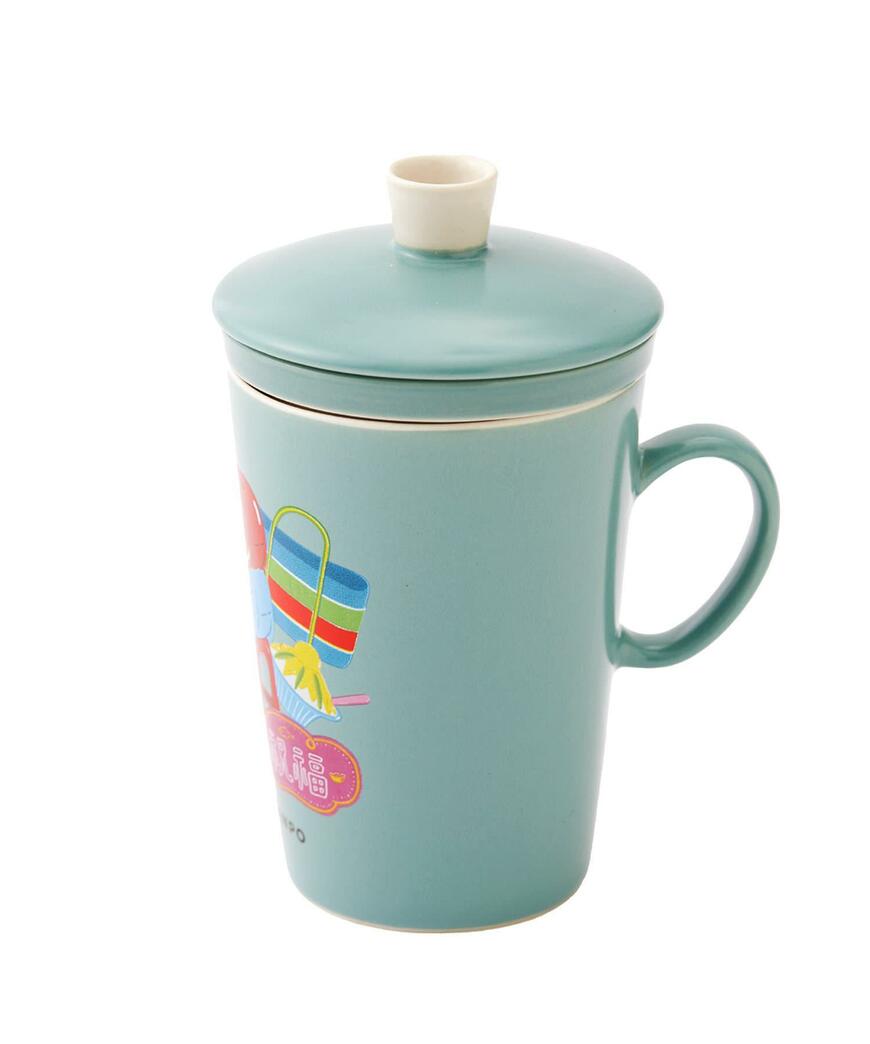 フタ付きで便利です。普段使いにもプレゼントにも素敵／出所：パルグループ公式ファッション通販サイト 3COINS 茶こし付きマグ／台湾さんぽ