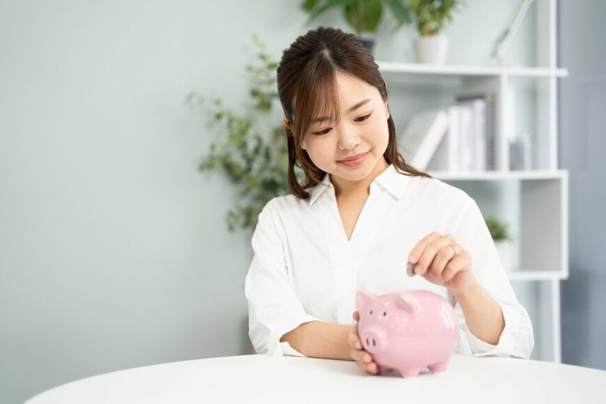 40歳代で《3000万円以上》の金融資産を保有する層は9.9％【30歳代～60歳代の単身世帯】「貯蓄の平均・中央値」はいくら？