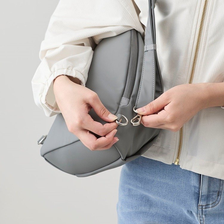 出所：ケユカ公式　【防水生地】N晴雨兼用ワンショルダーボディバッグ