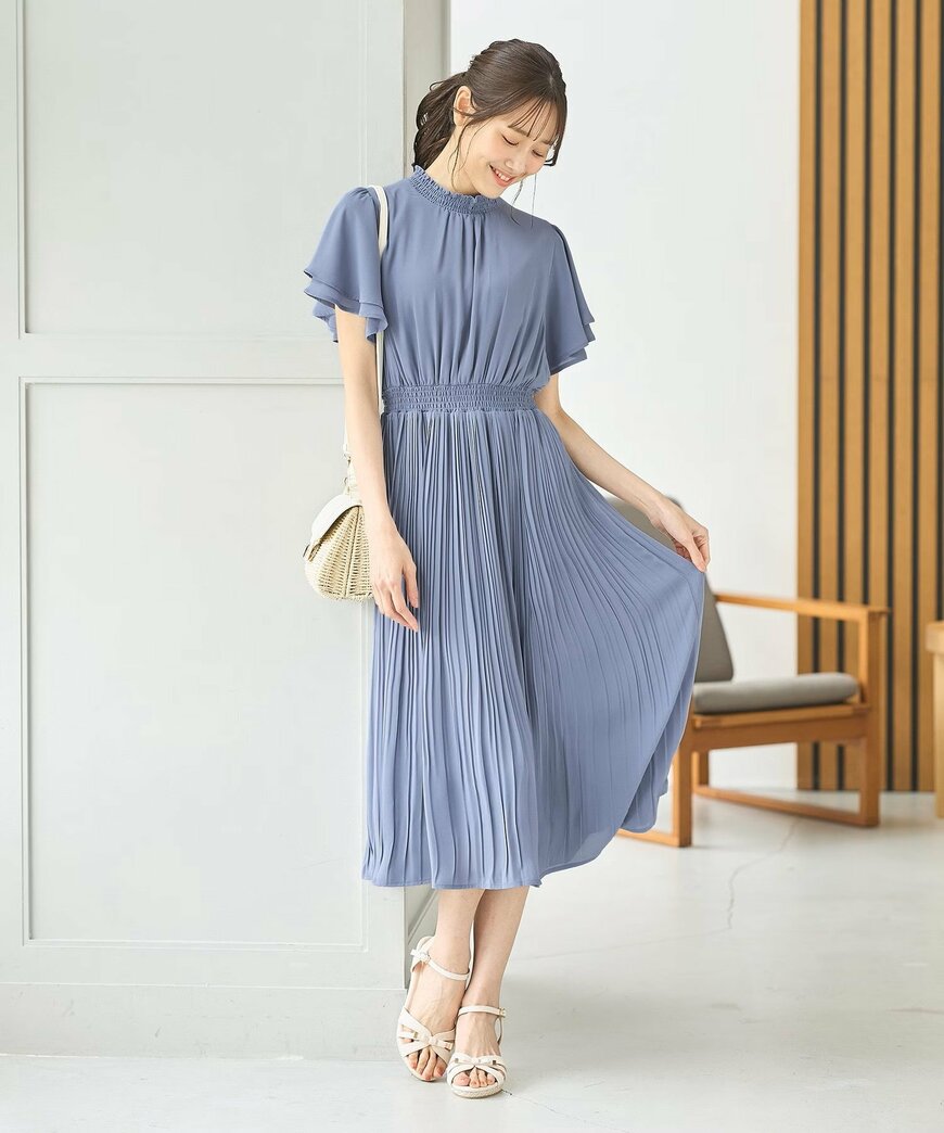 ハニーズ公式 袖フレアワンピースの画像