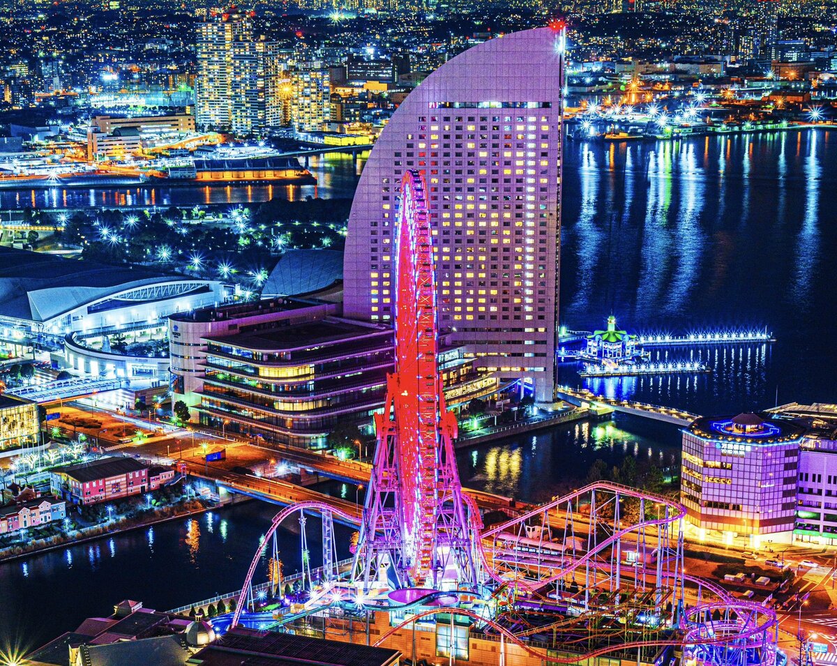 夜景・横浜みなとみらい】カラフルな夜景が美しすぎると話題 SNSで人気