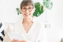 【学びなおし】看護師や保育士も！受講料の最大80%戻ってくる？経済的支援が受けられる公的制度6選