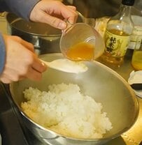 【小学生4人の弁当】8人大家族ママが作る華やかな「ちらし寿司弁当」　ボリューム満点の一品がたまらない…