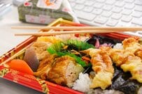 6月14日は年金支給日！今回から2.7％増額＆定額減税あり。でも年金だけで生活できる高齢者は半分以下