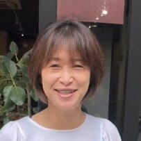 「おばちゃんヘアからの脱却」を希望の女性がイメージチェンジ！「すっきりとしたショートヘア」でおばちゃんヘア卒業！