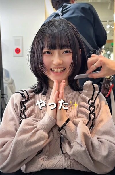 ガーリーさもある「ウルフボブ」に変身