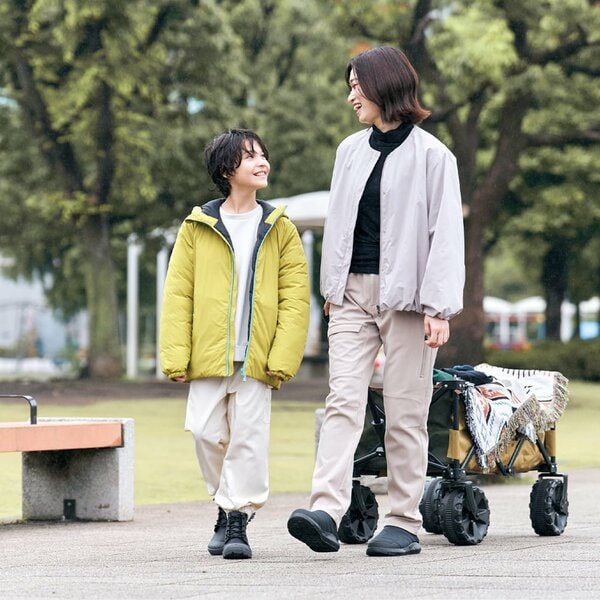 裏フリースを採用し秋から冬にかけての寒さ対策もバッチリ