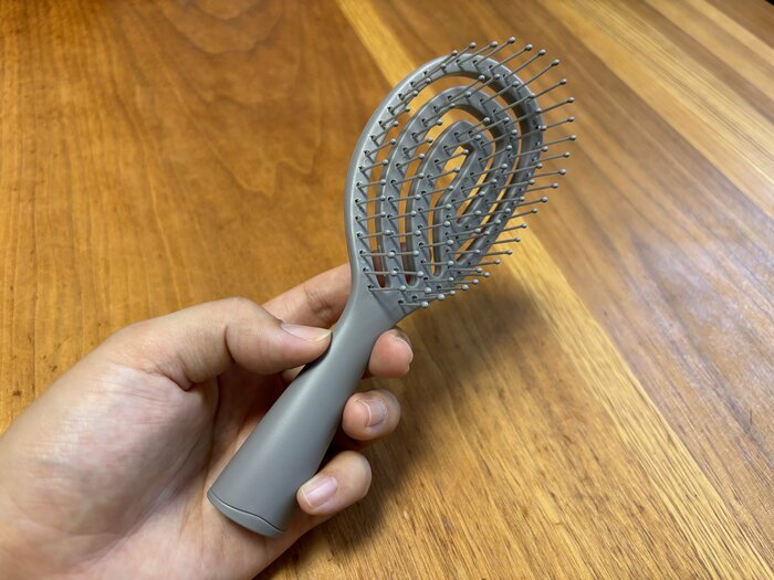 手に収まりやすいサイズ感