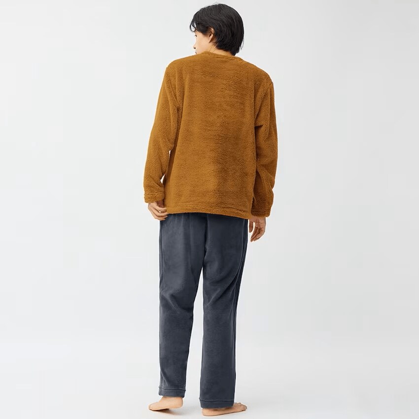 出所:GU公式オンラインストア