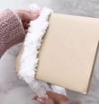 【100均DIY】ダイソーの〈毛糸〉を使って...→可愛い〈もこもこバッグ〉を作っちゃおう！「可愛すぎる！！」と話題