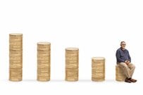 【おひとりさま70歳代】《貯蓄・年金・生活費》の平均はいくら？70〜74歳の就業率は34.0％！