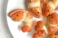 こんがり焼けた「海老」の塩パン　リアルでおいしそうな樹脂粘土作品に絶賛の声