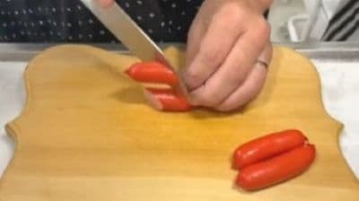家族につくる【愛情弁当】は…「ハンバーグ」に「ナポリタン」「卵焼き」…人気おかずが〈ギッシリ〉詰まって彩り鮮やか