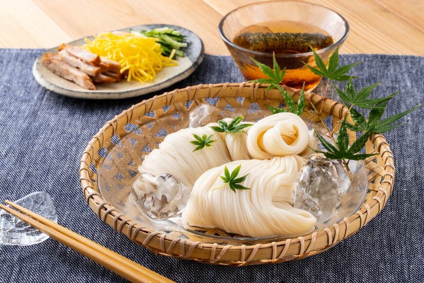假屋崎省吾 多忙な1日を報告 昼食に「そうめん」夜は鎌倉花火大会へ