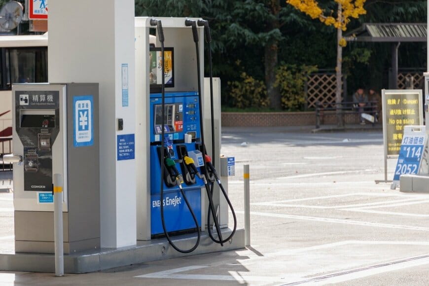 セルフの「ガソリンスタンド」で見かけた張り紙が話題　まさかの取り組みに「これはかしこいな」