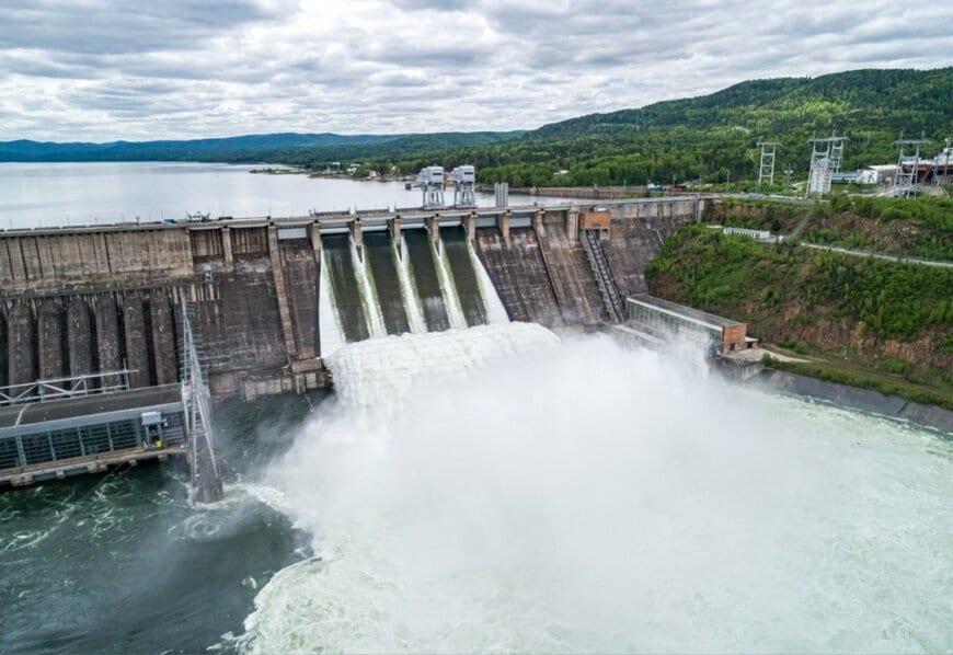 九州にあるダムで発見した「かつての暮らし」　渇水による光景に「綺麗に残ってるもんだなあ」