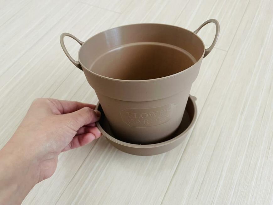 ダイソーの観葉植物用アイテムをレビュー