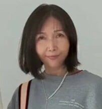 【65歳妻と70歳夫】のデニムを使った〈夫婦リンクコーデ〉が素敵！お揃いにしすぎない着こなしに「かっこいい〜おしゃれですね！」の声