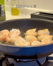 旦那に「毎秒で食べたい！」「まだ旨み残ってるーー！」と言わせた【エビマヨ弁当】が話題「食べたい！作りたい！」の声も