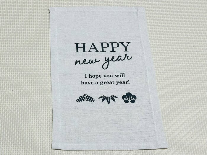 壁に気兼ねなく飾れる大きさ