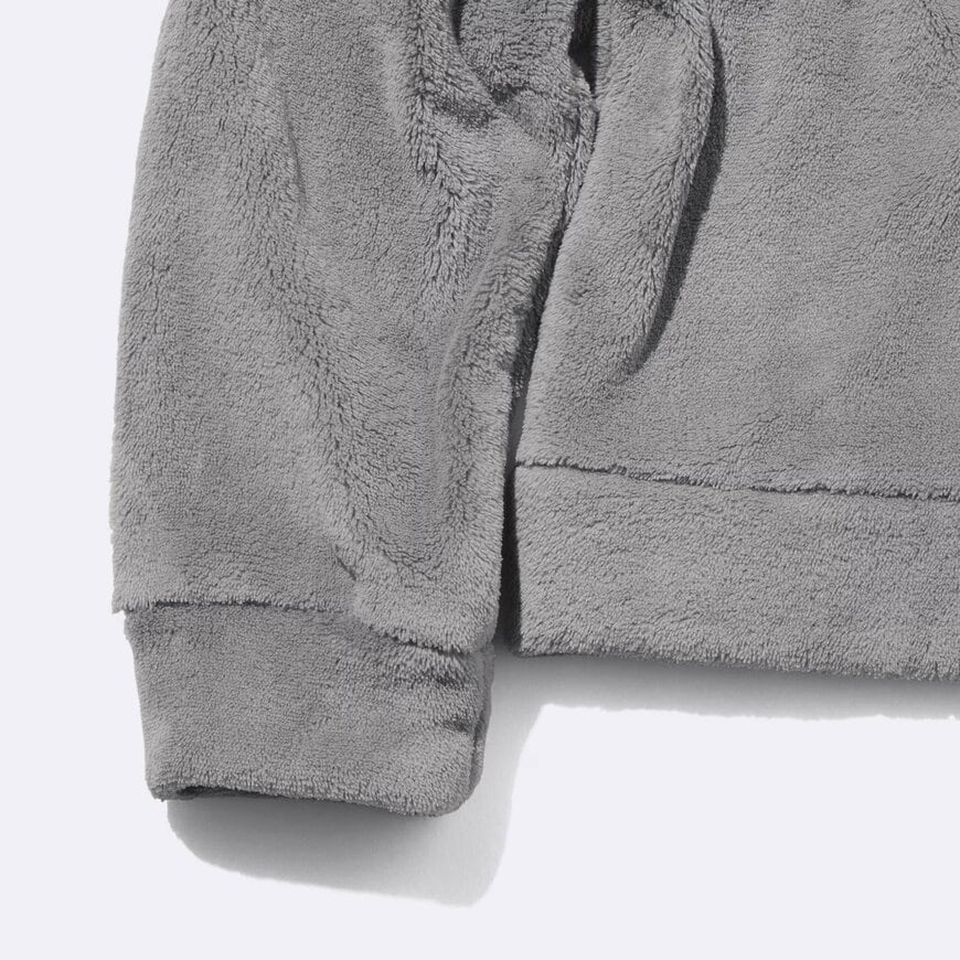 GU公式　マシュマロフィールプルオーバー（ネコ）の画像