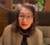 【91歳】おしゃれおばあちゃまが着こなす“ケープ風コート”　お気に入りの1枚に隠された秘密に驚きの声