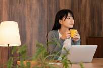 【40〜50歳代おひとりさまの貯蓄額】平均・中央値はいくら？「40歳代、元証券会社社員のおひとりさま」が行う「おすすめの老後に向けた行動」3つ