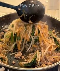 「うんま！」ワンパンで作る”ビビンバ丼弁当”に「作ってみたい」の声続出！ご主人も踊りだす美味しさ！