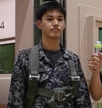 【自衛隊のお仕事】“健康の守護神”が他の自衛官を低酸素状態に！？空自の特殊装置「チャンバー」を扱う衛生隊員が話題