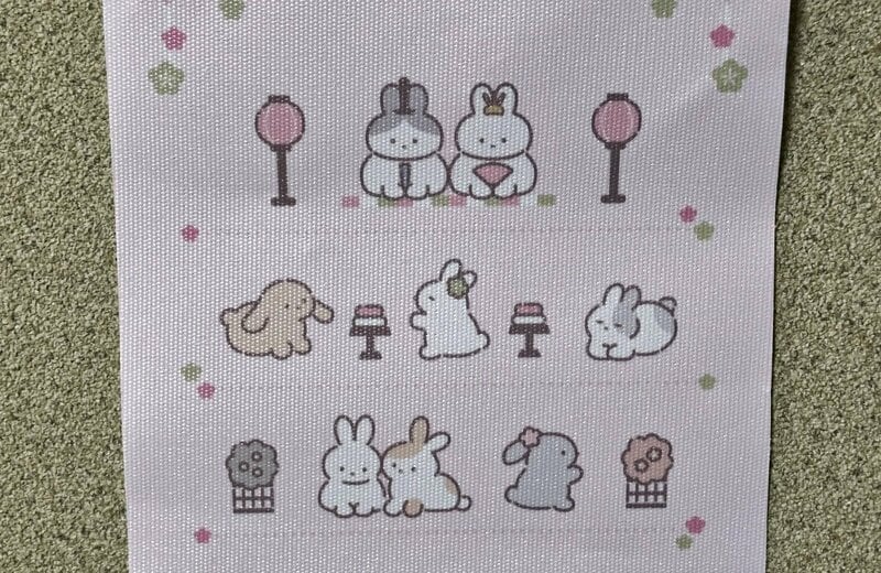 セリア、タペストリー　ひなまつり　うさぎ、筆者撮影写真